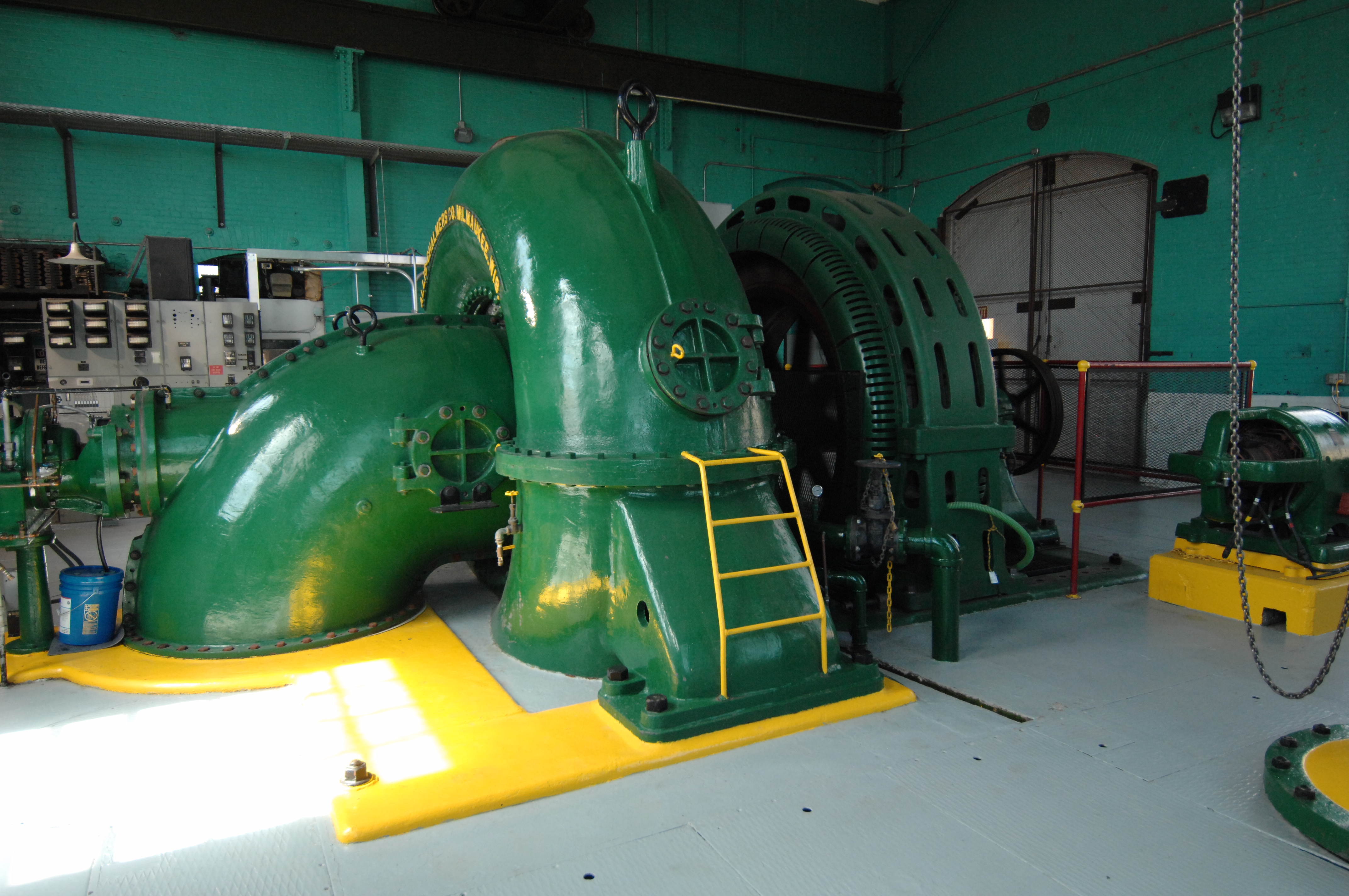 hydroelectric power turbine